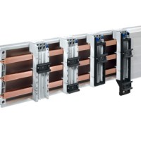 OM ADAPTOR 32A 690V 1.5.6 QMM 55X208MM